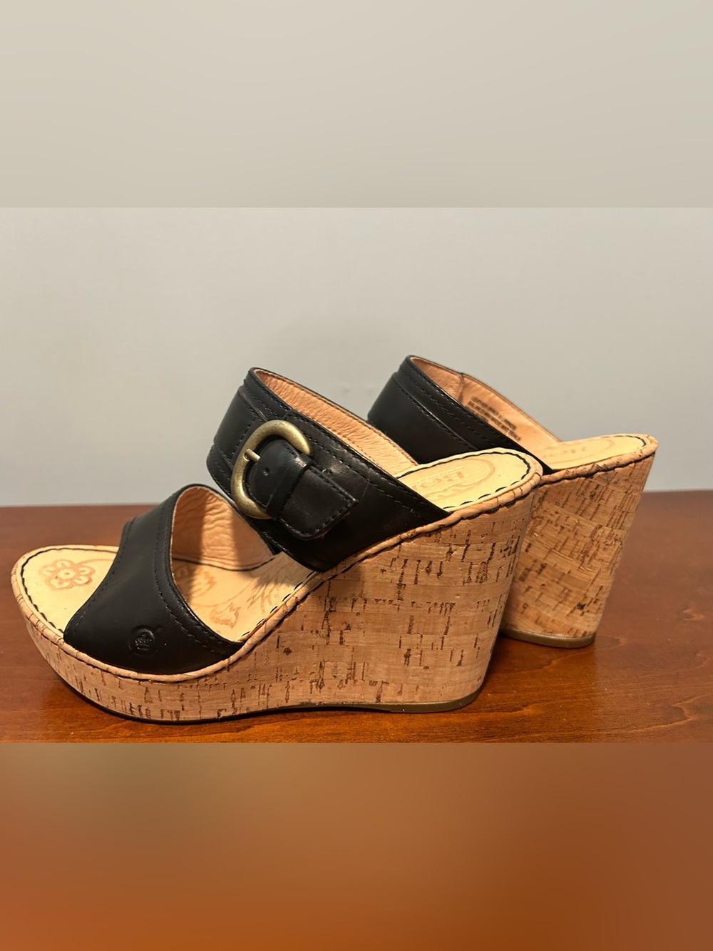 BORN Black Leather Cork Wedge Sandals Classic Slide with Buckle size 9 - Picture 5 of 13